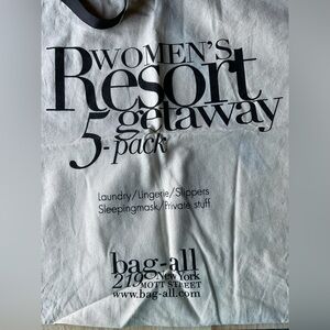 Women's Resort Getaway Bag. Laundry/Lingerie/Slippers/Seepingmask/Private stuff